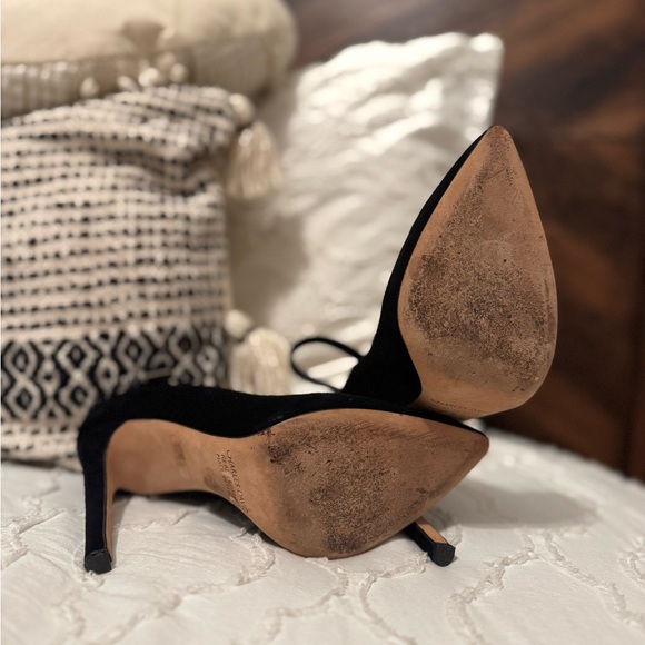 CHARLES DAVID || Black Suede Heels - Picture 4 of 4